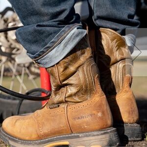 Ariat Men’s Workhog Pull on Boots